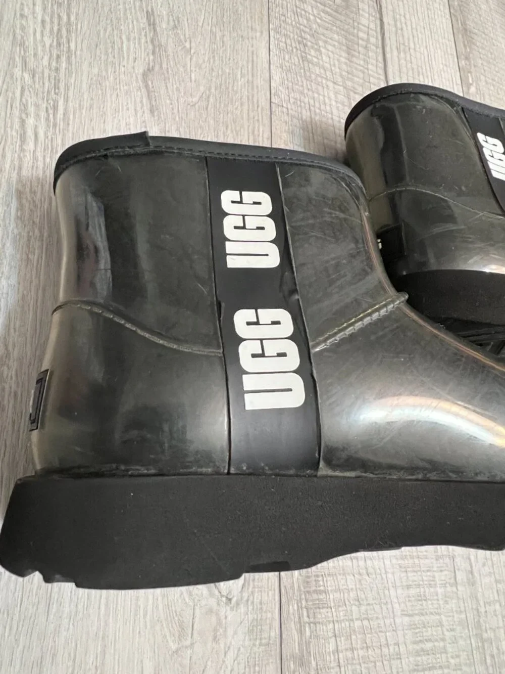 UGG Classic Clear Mini Boots Black Waterproof Youth Size 2 US Comfy Winter